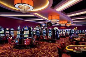 Valuable factors of choosing online casinos to terrain-based gambling establishments